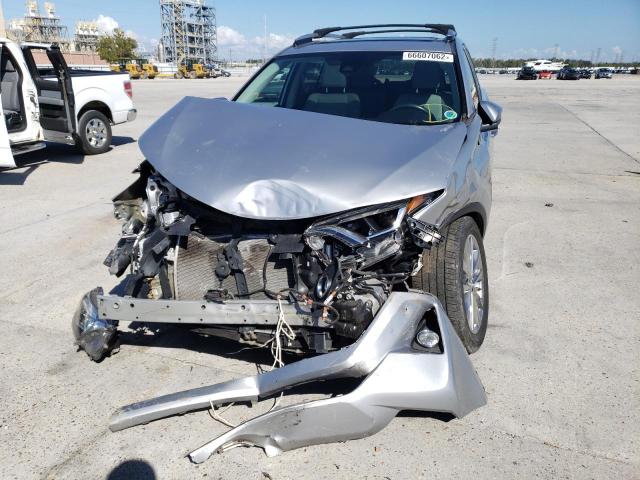 Photo 9 from auction – 2017 TOYOTA RAV4 LIMIT with VIN 2T3YFREV0HW383116