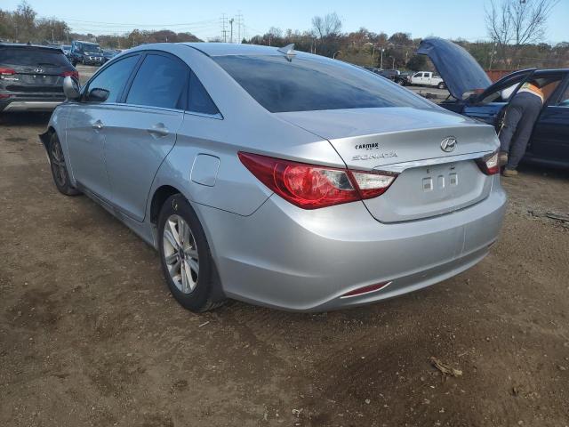 Photo 3 from auction – 2012 HYUNDAI SONATA GLS with VIN 5NPEB4AC6CH395597