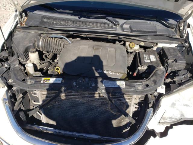Photo 7 from auction – 2013 CHRYSLER TOWN & COU with VIN 2C4RC1CG1DR652764