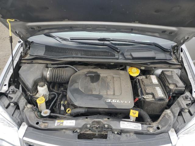 Photo 7 from auction – 2016 CHRYSLER TOWN & COU with VIN 2C4RC1BG2GR118419