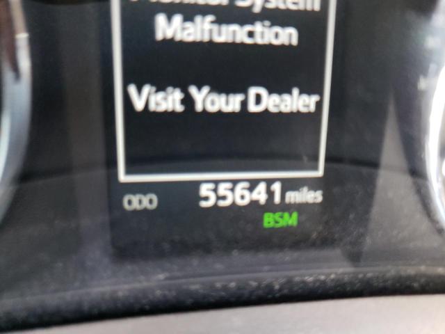 Photo 8 from auction – 2017 TOYOTA RAV4 LIMIT with VIN 2T3DFREV6HW653996