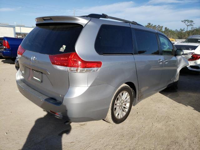 Photo 4 from auction – 2013 TOYOTA SIENNA XLE with VIN 5TDYK3DC5DS376876