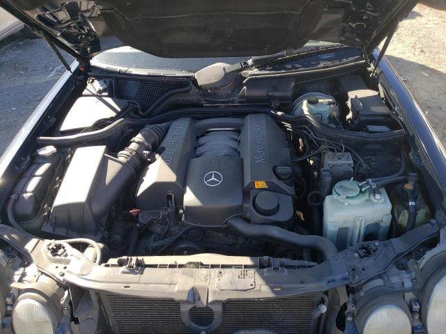 Photo 7 from auction – 2002 MERCEDES-BENZ E 320 with VIN WDBJH65J52B401955
