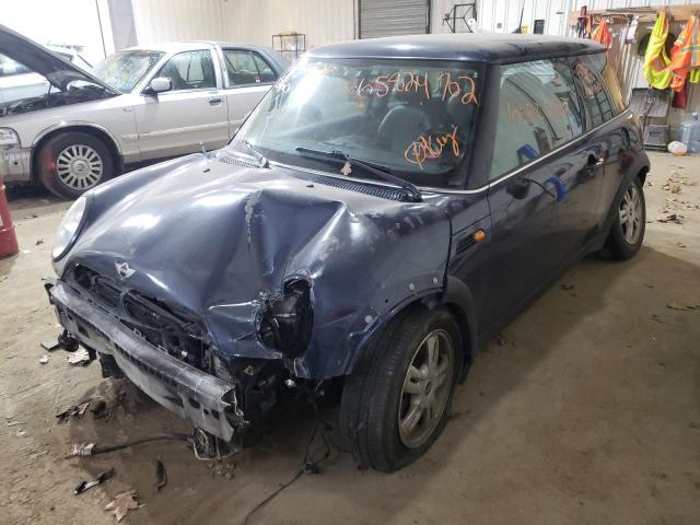 Photo 2 from auction – 2006 MINI COOPER with VIN WMWRC335X6TJ79126