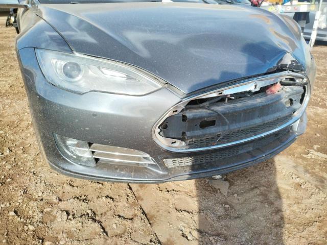 Photo 9 from auction – 2014 TESLA MODEL S with VIN 5YJSA1S18EFP61823