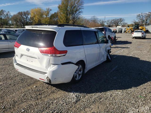 Photo 4 from auction – 2014 TOYOTA SIENNA LE with VIN 5TDKK3DC5ES450059