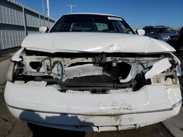 Photo 9 from auction – 1999 FORD CROWN VICT with VIN 2FAFP74W9XX132155