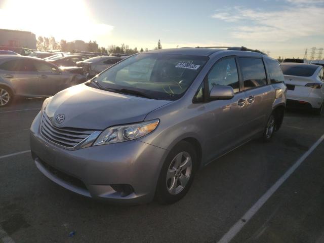Photo 2 from auction – 2015 TOYOTA SIENNA LE with VIN 5TDKK3DC8FS668983
