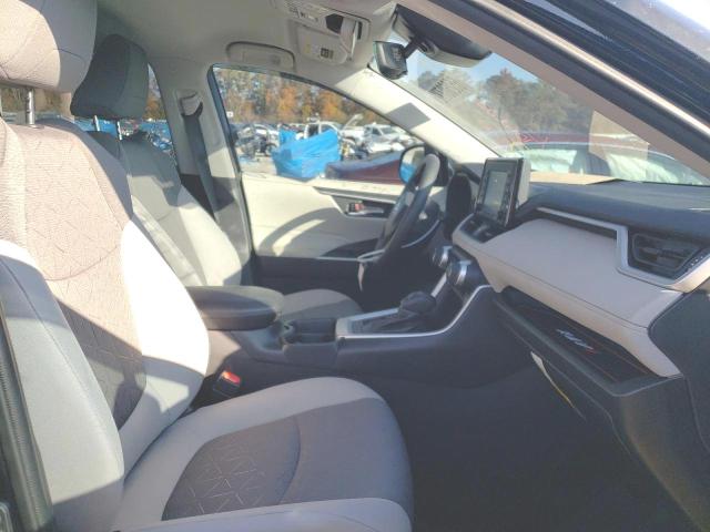 Photo 5 from auction – 2021 TOYOTA RAV4 XLE with VIN 2T3W1RFV4MC166328