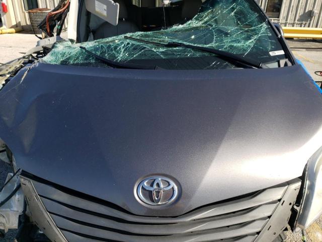 Photo 7 from auction – 2011 TOYOTA SIENNA XLE with VIN 5TDYK3DCXBS036488