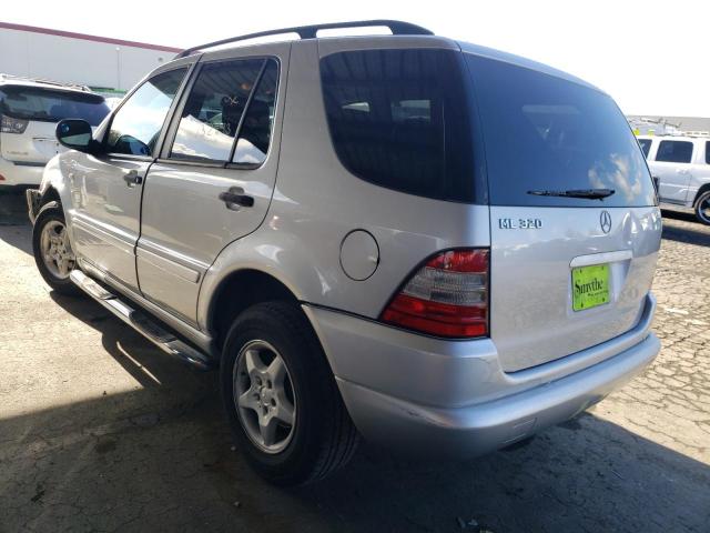 Photo 3 from auction – 2000 MERCEDES-BENZ ML 320 with VIN 4JGAB54E7YA214566