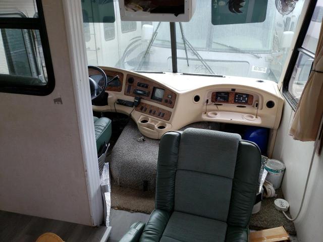 Photo 5 from auction – 1999 COACH CATALINA with VIN 3FCNF53S0XJA19817