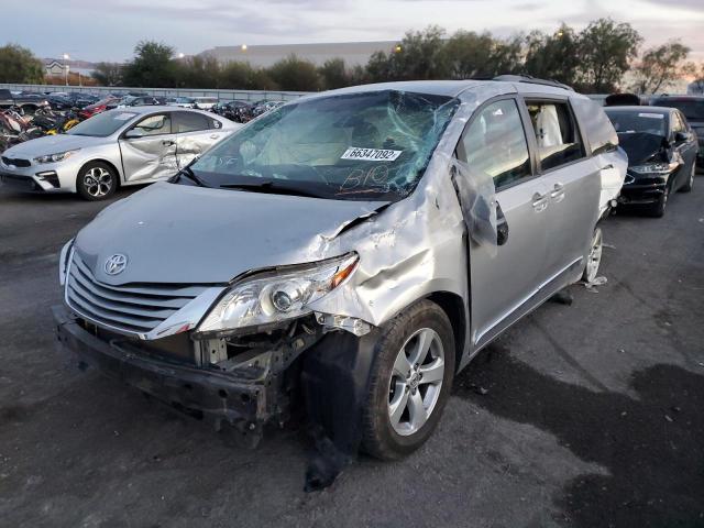 Photo 2 from auction – 2017 TOYOTA SIENNA LE with VIN 5TDKZ3DC6HS776064