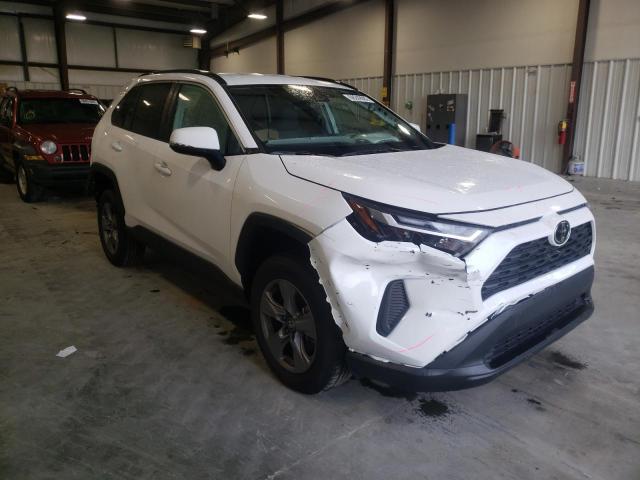Photo 1 from auction – 2022 TOYOTA RAV4 XLE with VIN 2T3W1RFV8NC186485