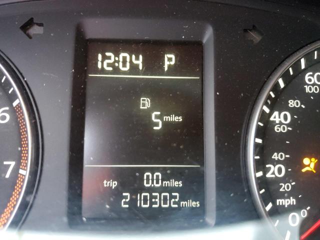 Photo 8 from auction – 2013 VOLKSWAGEN PASSAT S with VIN 1VWAP7A31DC047931