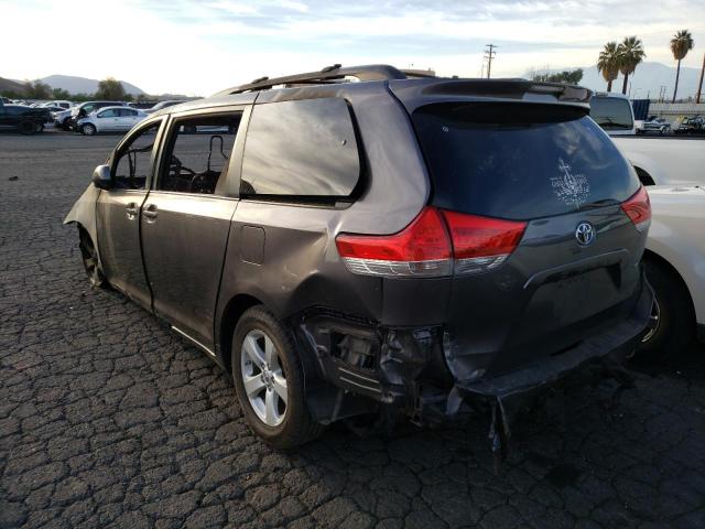 Photo 2 from auction – 2011 TOYOTA SIENNA LE with VIN 5TDKK3DC7BS173703