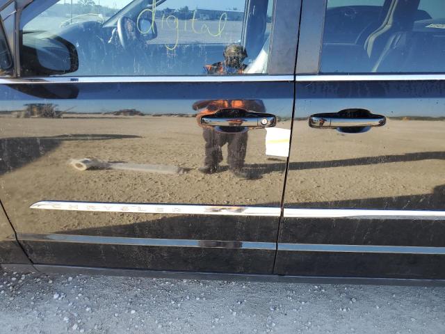 Photo 9 from auction – 2012 CHRYSLER TOWN & COU with VIN 2C4RC1BG5CR423083
