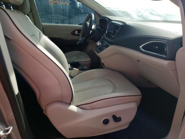 Photo 5 from auction – 2017 CHRYSLER PACIFICA L with VIN 2C4RC1GGXHR611520