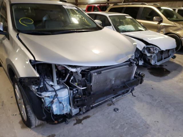 Foto 9 de la subasta – 2015 TOYOTA RAV4 LIMIT con VIN JTMDFREV2FD127326