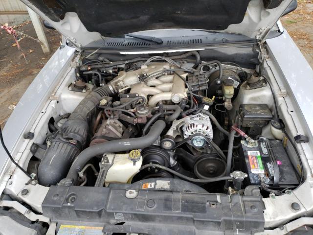 Photo 7 from auction – 2001 FORD MUSTANG with VIN 1FAFP44451F107902