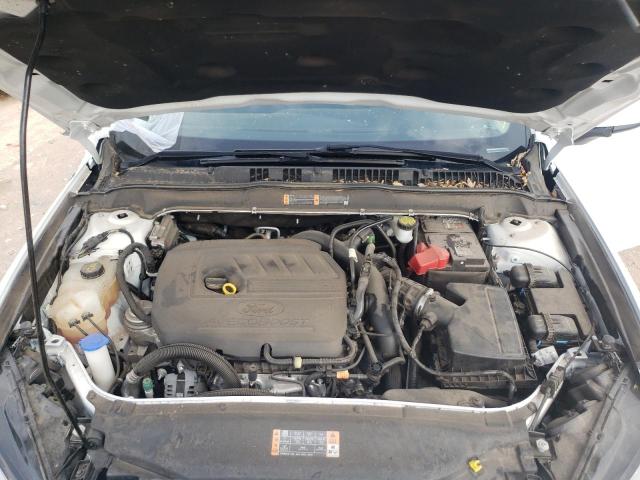 Photo 7 from auction – 2017 FORD FUSION SE with VIN 3FA6P0HDXHR372833