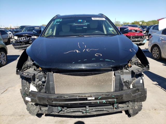 Photo 5 from auction – 2018 HYUNDAI SANTA FE S with VIN 5NMZU3LB2JH078372