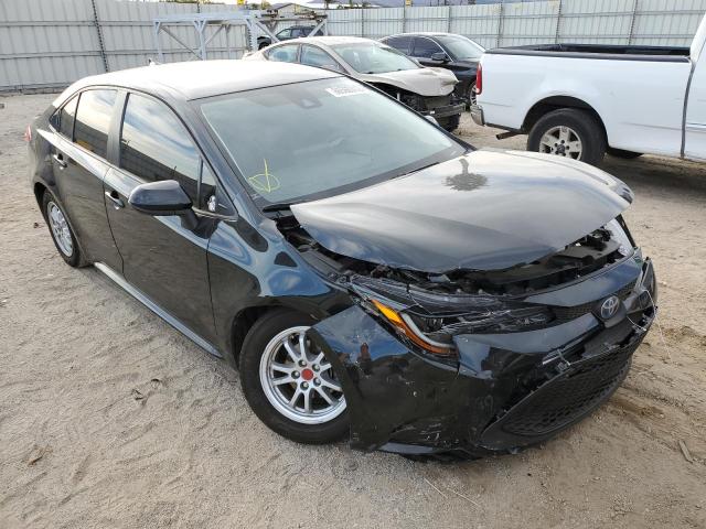 TOYOTA COROLLA LE 2022 with VIN JTDEAMDEXNJ043021 - Photo from auction