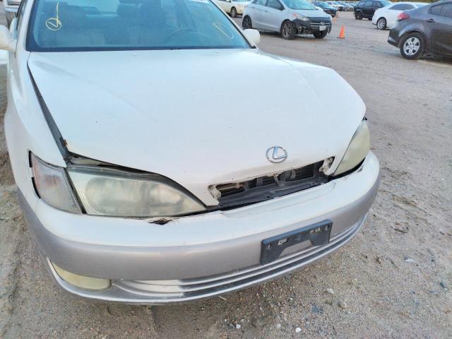 Zdjęcie 9 z aukcji – 1998 LEXUS ES 300 z VIN JT8BF28G3W5016871
