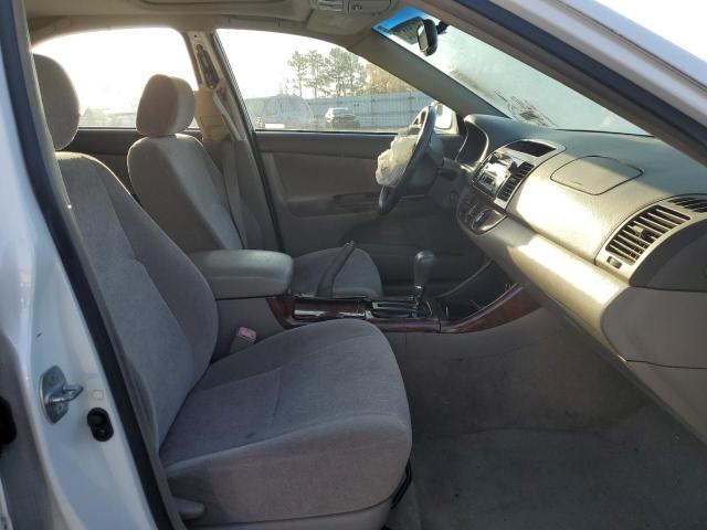 Photo 5 from auction – 2004 TOYOTA CAMRY LE with VIN JTDBE32K540249961