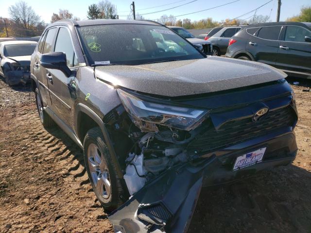 Photo 1 from auction – 2022 TOYOTA RAV4 XLE with VIN 2T3P1RFV7NW281817