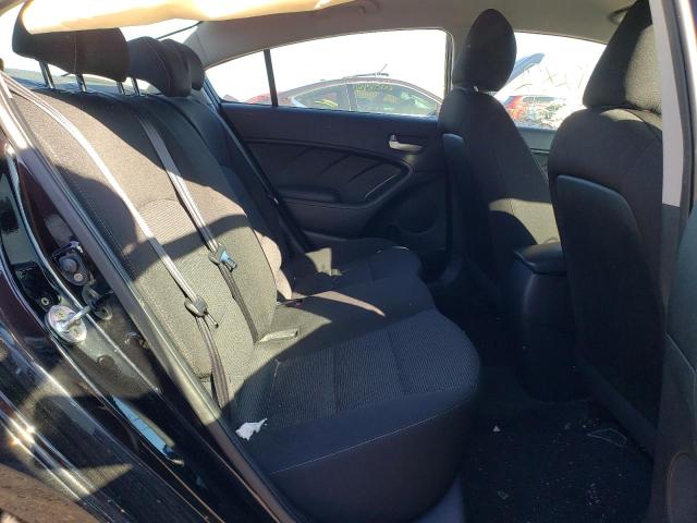 Photo 6 from auction – 2017 KIA FORTE LX with VIN 3KPFK4A72HE081352