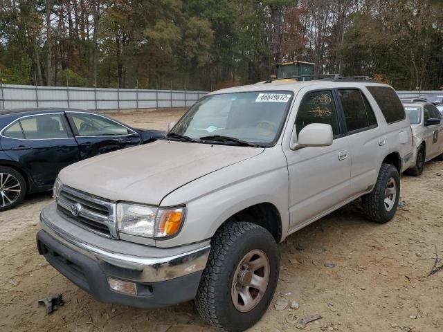 Photo 2 from auction – 2000 TOYOTA 4RUNNER SR with VIN JT3GN86R3Y0142735