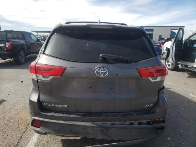 Photo 6 from auction – 2018 TOYOTA HIGHLANDER with VIN 5TDKZRFH2JS548242