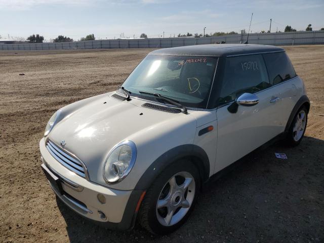 Photo 2 from auction – 2005 MINI COOPER with VIN WMWRC33515TJ68997