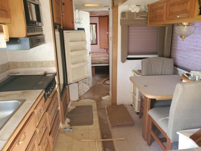 Photo 6 from auction – 2003 FOUR WIND with VIN 1FCNF53S220A06724