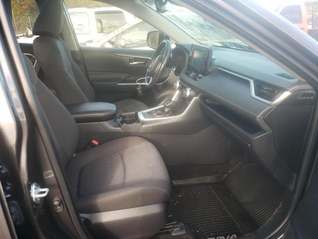 Photo 5 from auction – 2020 TOYOTA RAV4 XLE with VIN JTMP1RFV8LJ026038