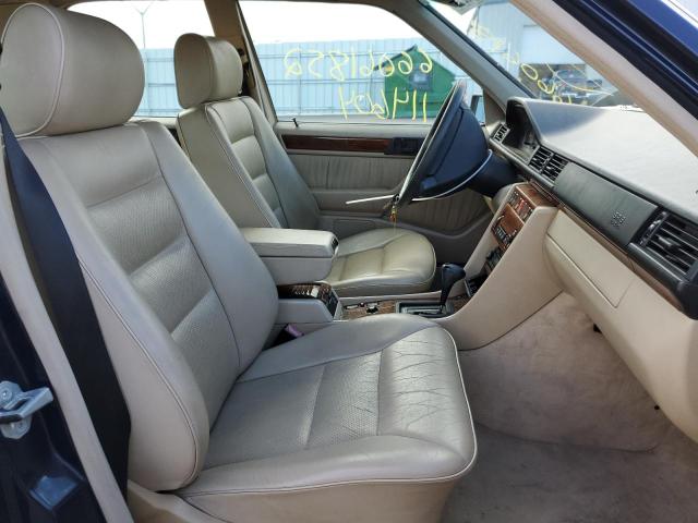 Photo 5 from auction – 1995 MERCEDES-BENZ E 320 BASE with VIN WDBEA32E5SC211613