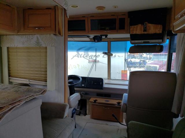 Photo 5 from auction – 1999 FREIGHTLINER CHASSIS X with VIN 4UZHXFBC3XCF21200