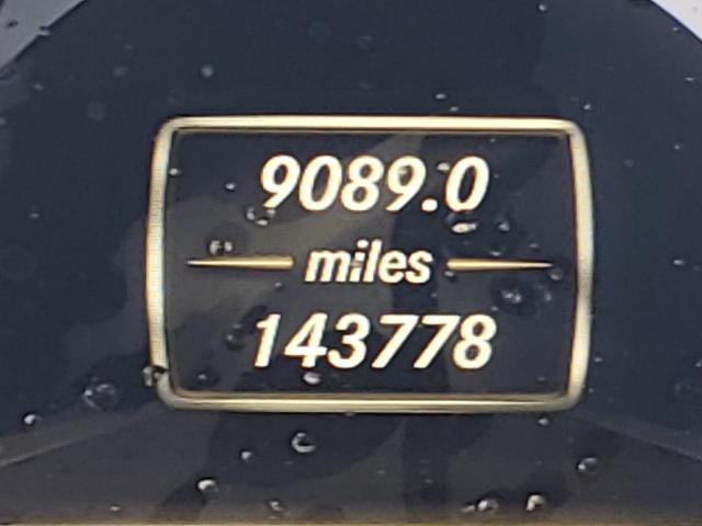 Photo 8 from auction – 2012 MERCEDES-BENZ C 300 4MAT with VIN WDDGF8BB1CA643097