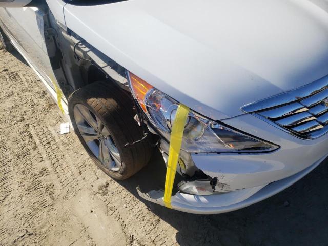 Photo 9 from auction – 2011 HYUNDAI SONATA SE with VIN 5NPEC4AB7BH205020