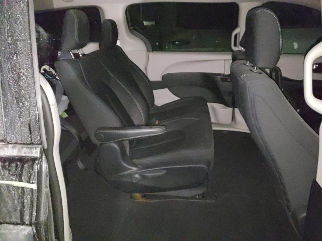 Photo 6 from auction – 2020 CHRYSLER VOYAGER L with VIN 2C4RC1AG6LR106026