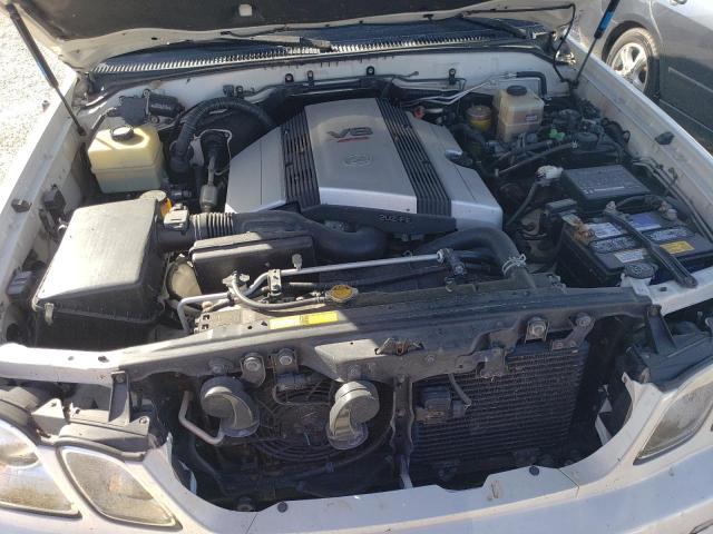 Photo 7 from auction – 2001 LEXUS LX 470 with VIN JTJHT00W813502265