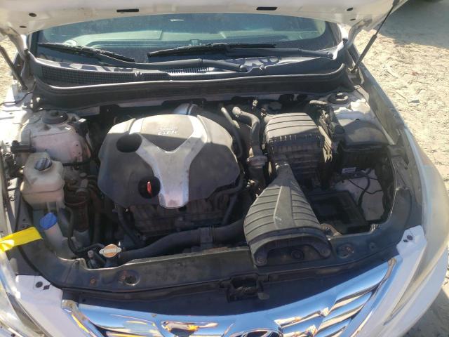 Photo 7 from auction – 2011 HYUNDAI SONATA SE with VIN 5NPEC4AB7BH205020