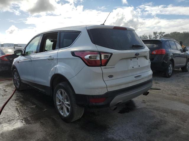 Photo 3 from auction – 2017 FORD ESCAPE SE with VIN 1FMCU0GD8HUD04705