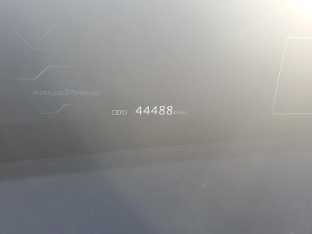 Photo 8 from auction – 2017 TOYOTA PRIUS PRIM with VIN JTDKARFP7H3027592