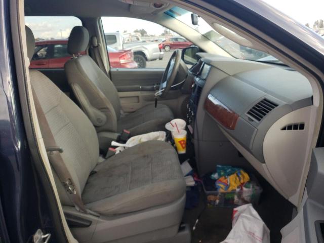 Photo 5 from auction – 2008 CHRYSLER TOWN & COU with VIN 2A8HR44HX8R619084