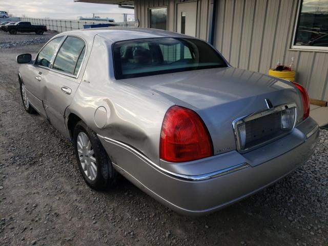Photo 3 from auction – 2003 LINCOLN TOWN CAR E with VIN 1LNHM81W33Y684438
