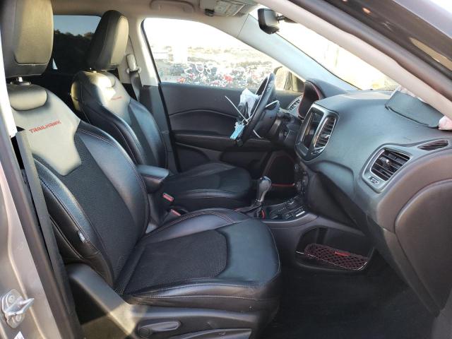 Photo 5 from auction – 2019 JEEP COMPASS TR with VIN 3C4NJDDB4KT650171