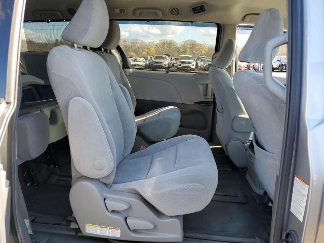 Photo 6 from auction – 2017 TOYOTA SIENNA LE with VIN 5TDJZ3DC6HS178097