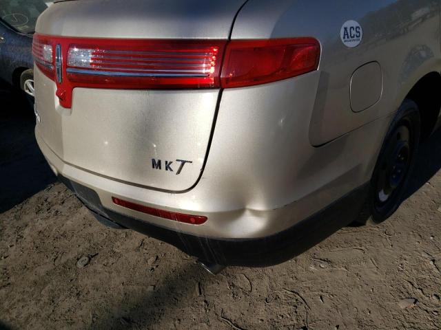 Photo 9 from auction – 2017 LINCOLN MKT with VIN 2LMHJ5AT7HBL01235